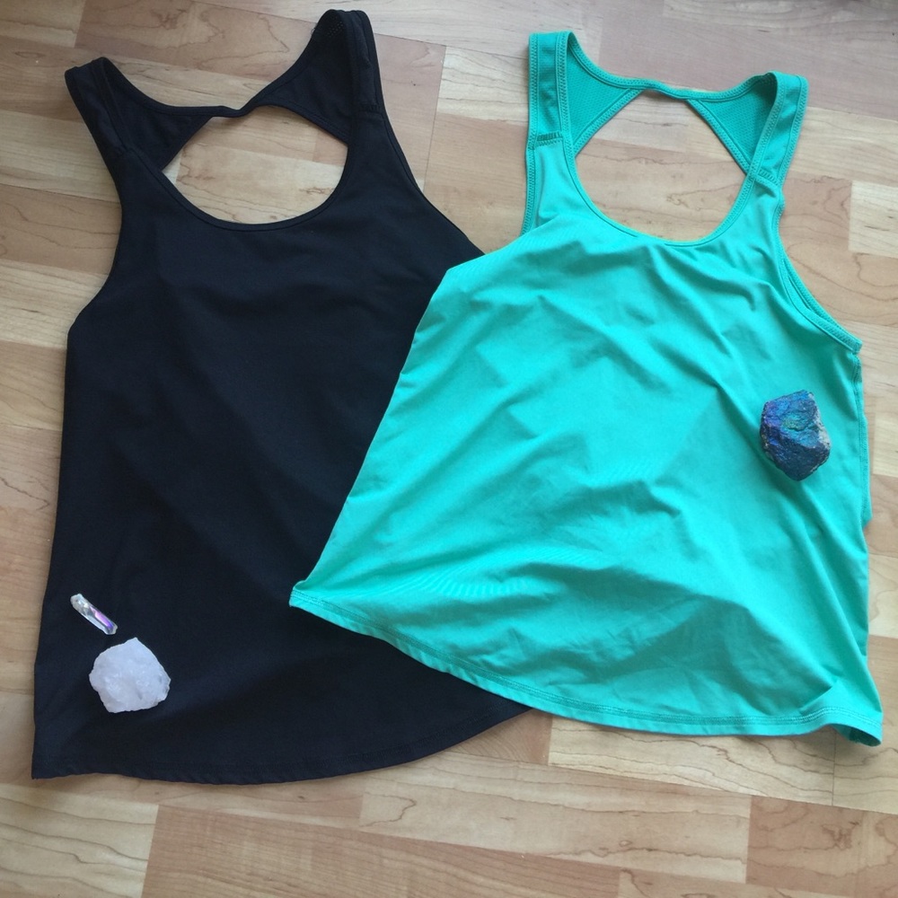 American Eagle workout top bundle